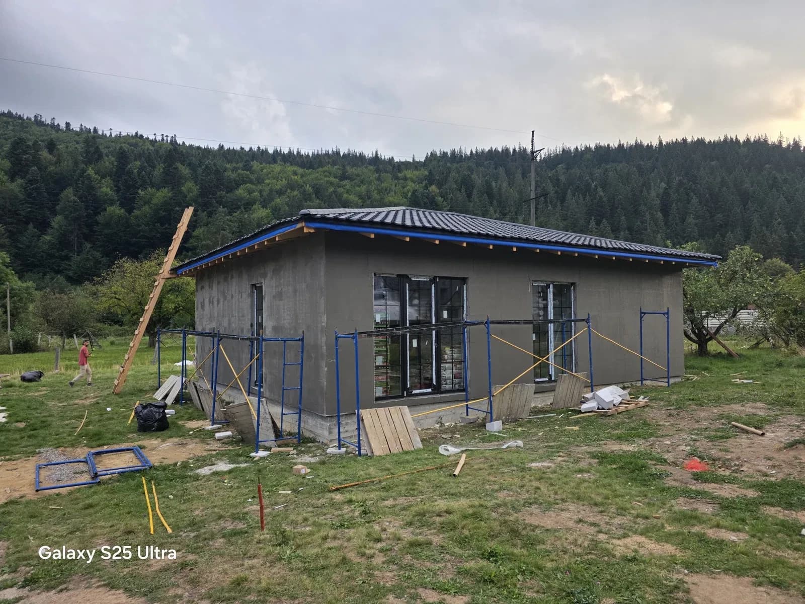 Будинок, Микуличин: панорама на гору Хом'як, у горах - фото 4