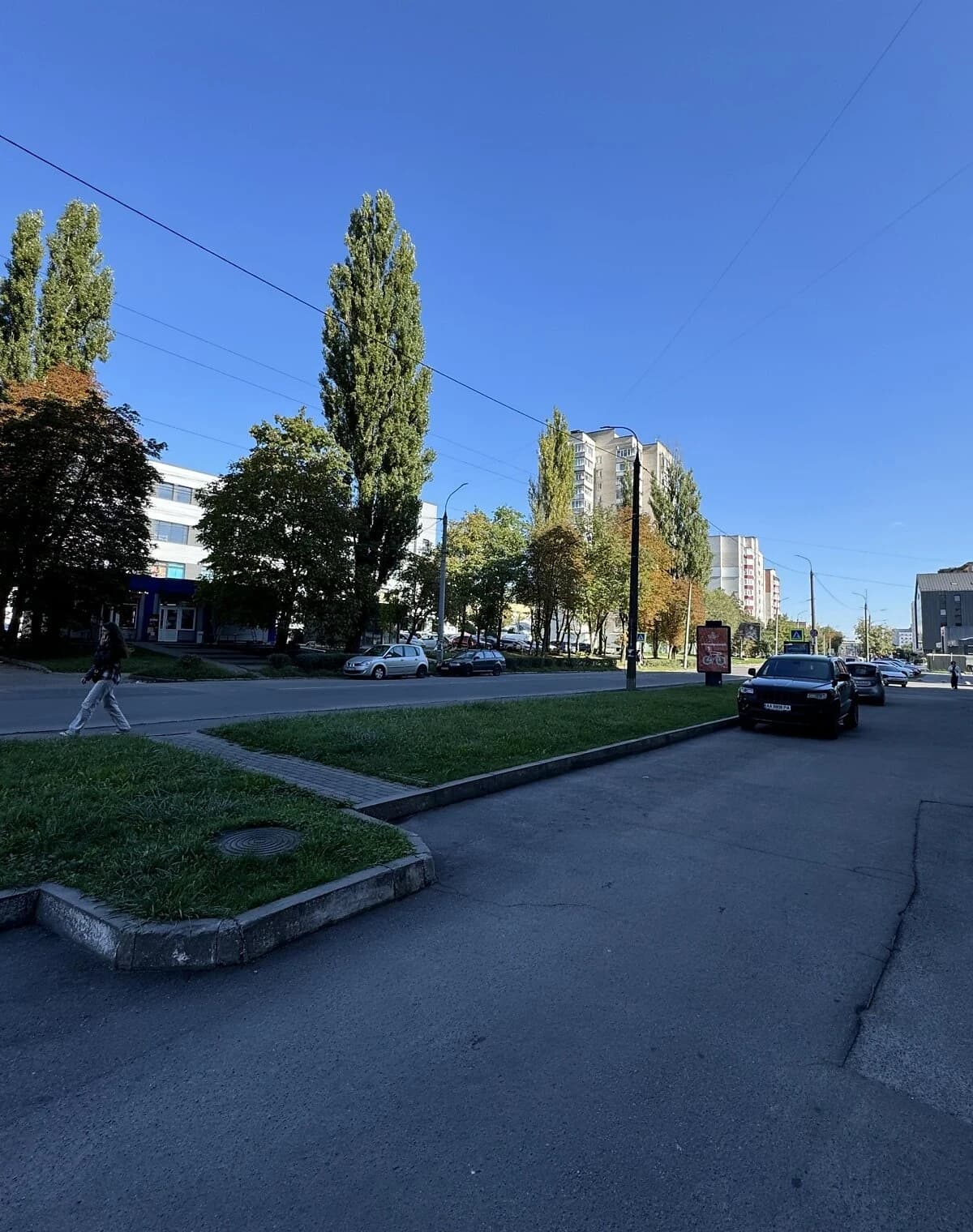 Комерційне приміщення, Центр: бойлер, захисні ролети, стоянка - фото 2