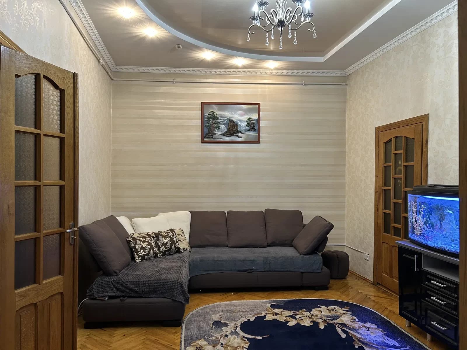 4-кімнатна квартира, Галицький: євроремонт, центр міста