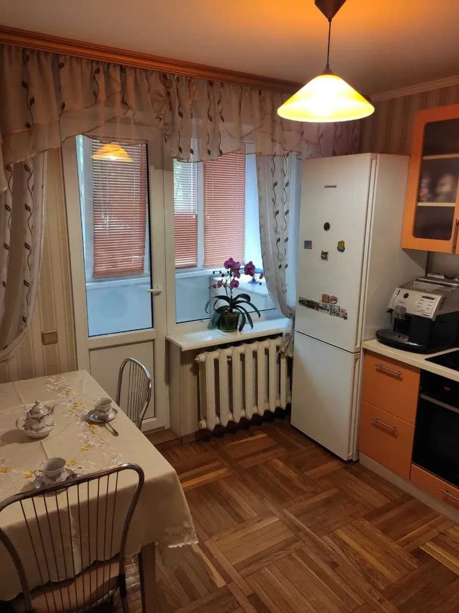 3-кімнатна квартира, Печерський: метро Деміївська, 2 балкони - фото 4