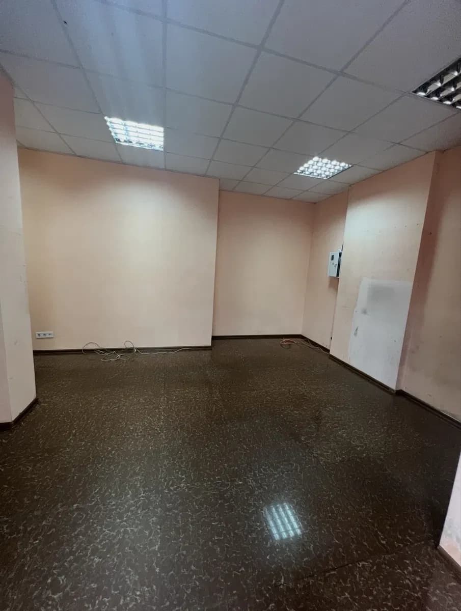 Магазин, Дніпровський: окремий вхід, підземний паркінг - фото 3