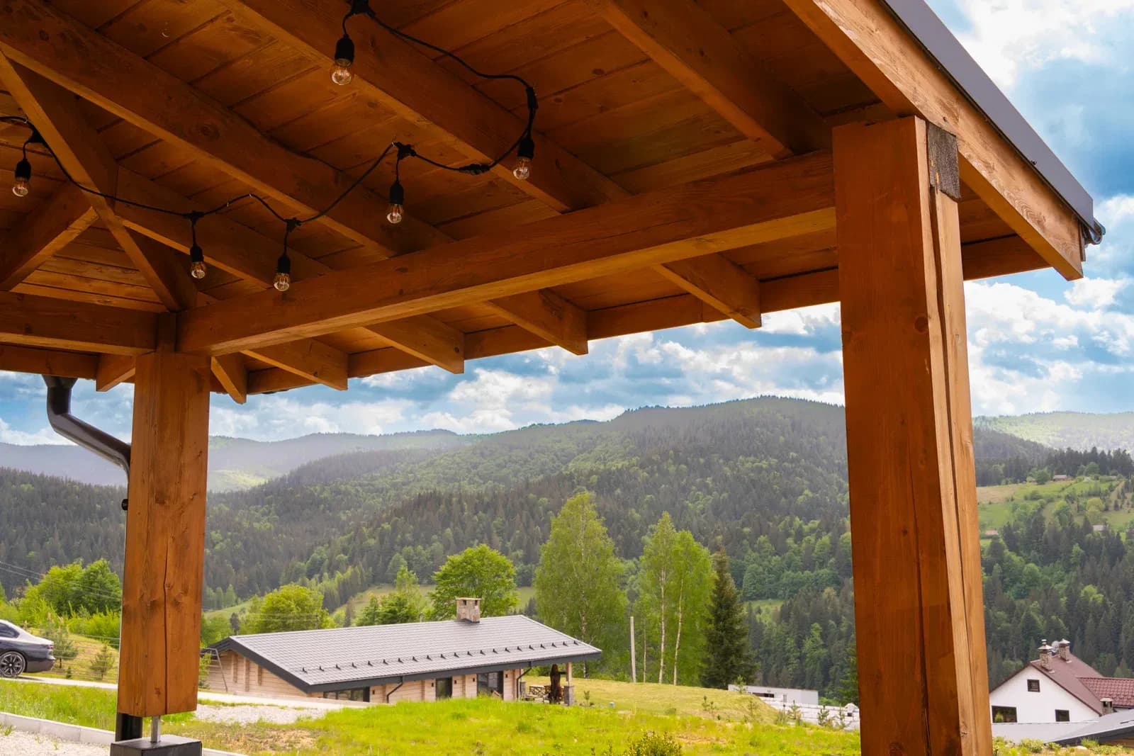 Будинок, Микуличин: басейн, тераса з мангалом, камін - фото 5