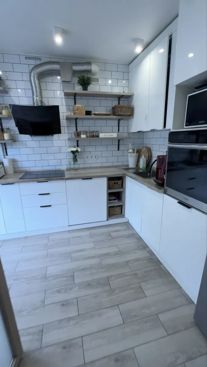 2-кімнатна квартира, Чернівці: заходиш і живеш, частково з меблями - фото 3