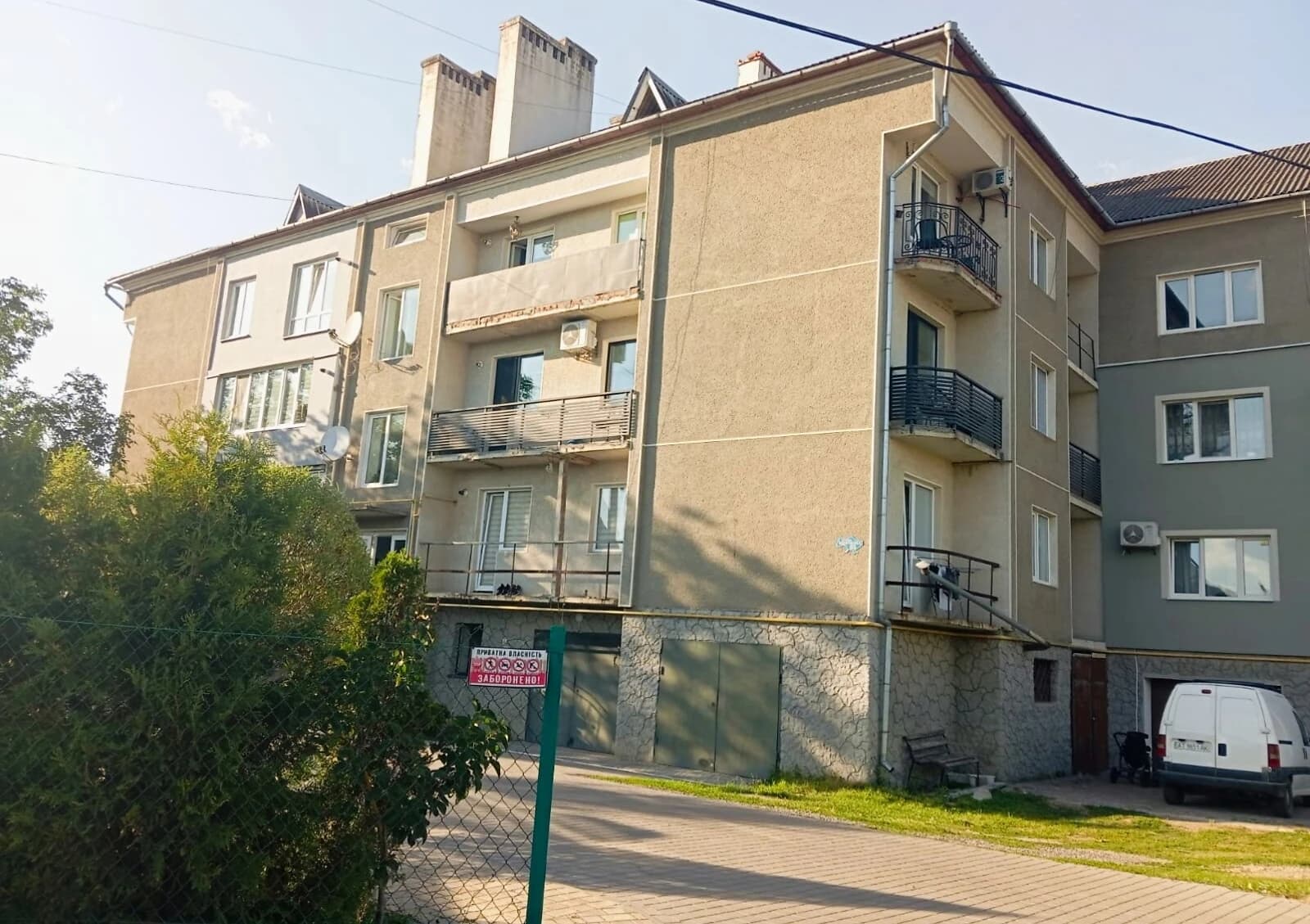 5-кімнатна квартира, Галич: двір закритого типу - фото 1