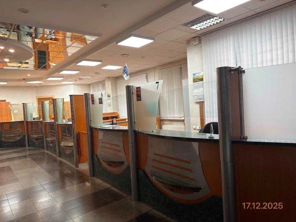 Будівля банку, Ізмаїл: 327 одиниць рухомого майна, аукціон - фото 4