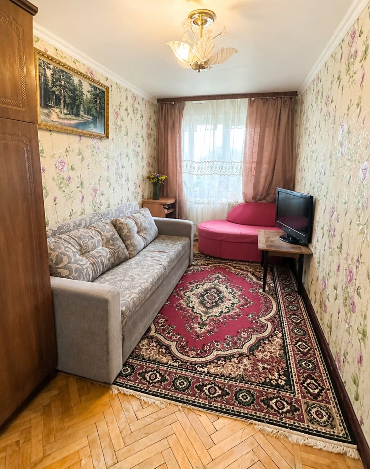 2-кімнатна квартира, ДВРЗ: цегляні стіни, метро Чернігівська - фото 3