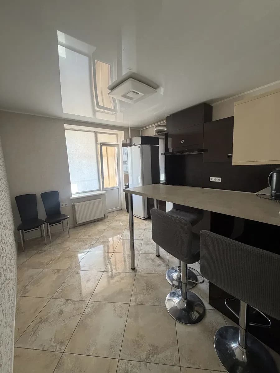 2-кімнатна квартира, Центр: новобудова, автономне опалення - фото 3