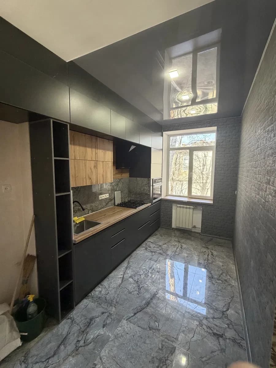 2-кімнатна квартира, Олександрiвський: авторський ремонт, закрита територія - фото 3