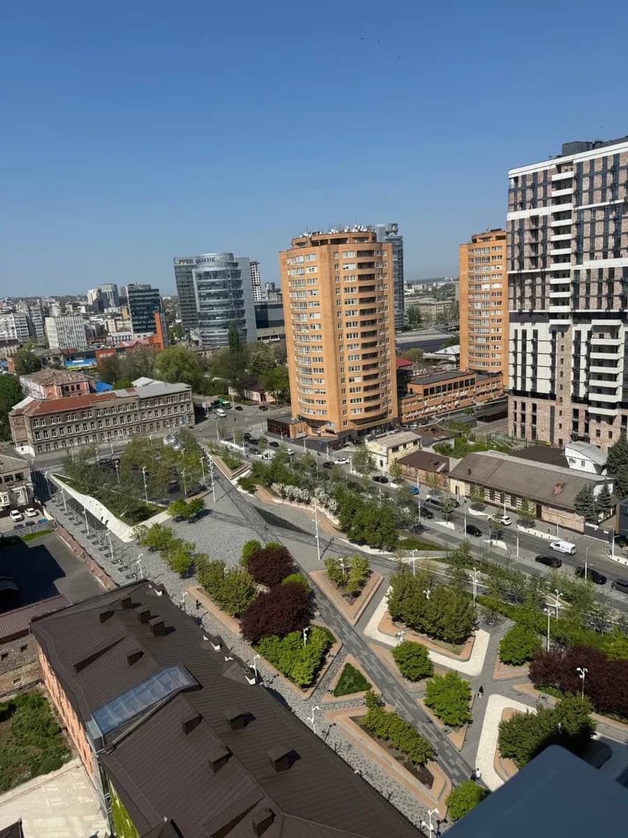 2-кімнатна квартира у ЖК На Рогалева: кухня-студія, тепла підлога - фото 2