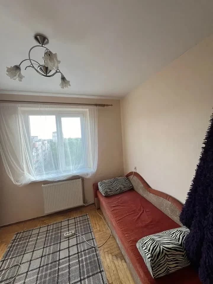 3-кімнатна квартира, Мукачево: євроремонт, засклені балкони - фото 5
