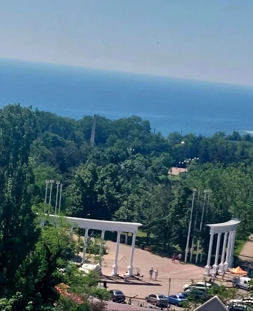 1-кімнатна квартира, Чорноморськ: вид на море і парк, біля моря - фото 2
