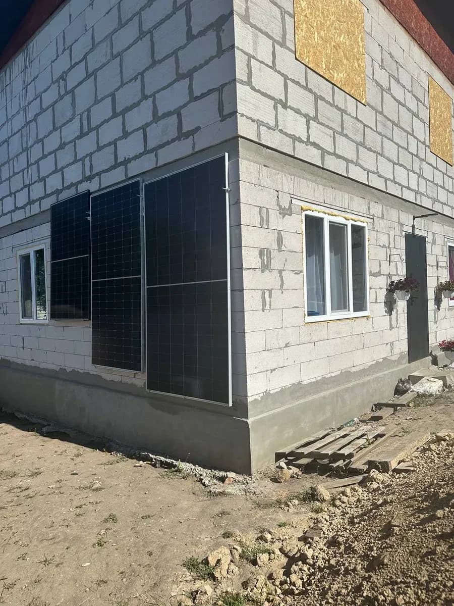 Будинок, Шевченківський: постійна електроенергія, гараж