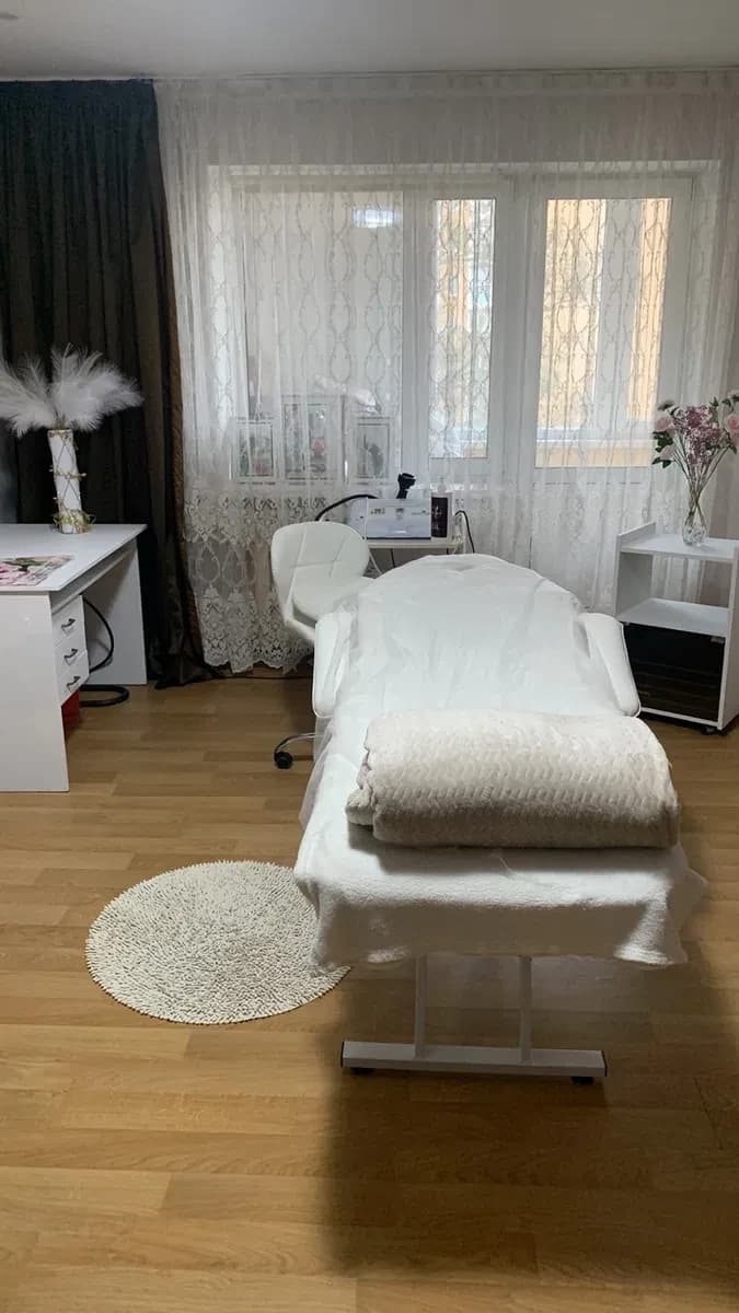 Кабінет, Солом'янський: світло є завжди, готовий до роботи - фото 1