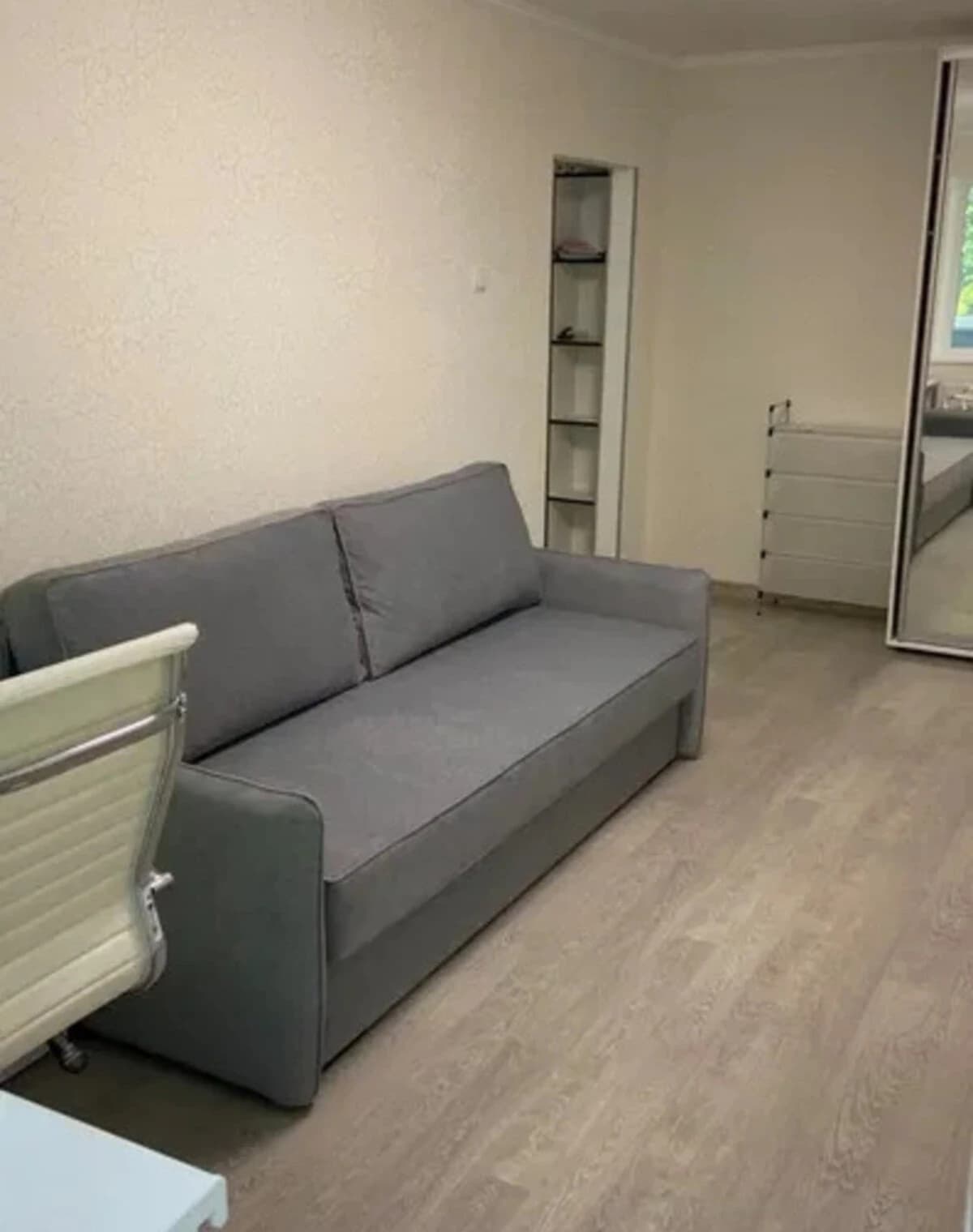 3-кімнатна квартира, Кропивницький: кухня 15 м², броньовані двері - фото 5