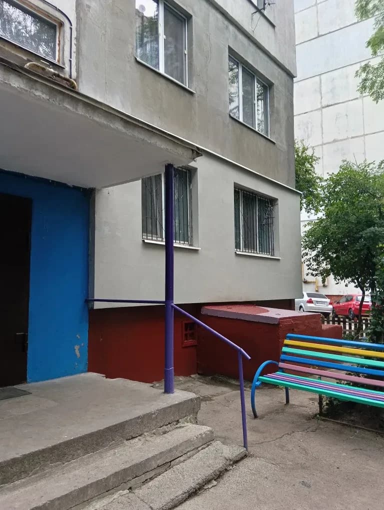 3-кімнатна квартира, Промавтоматика: біля школи, не кутова