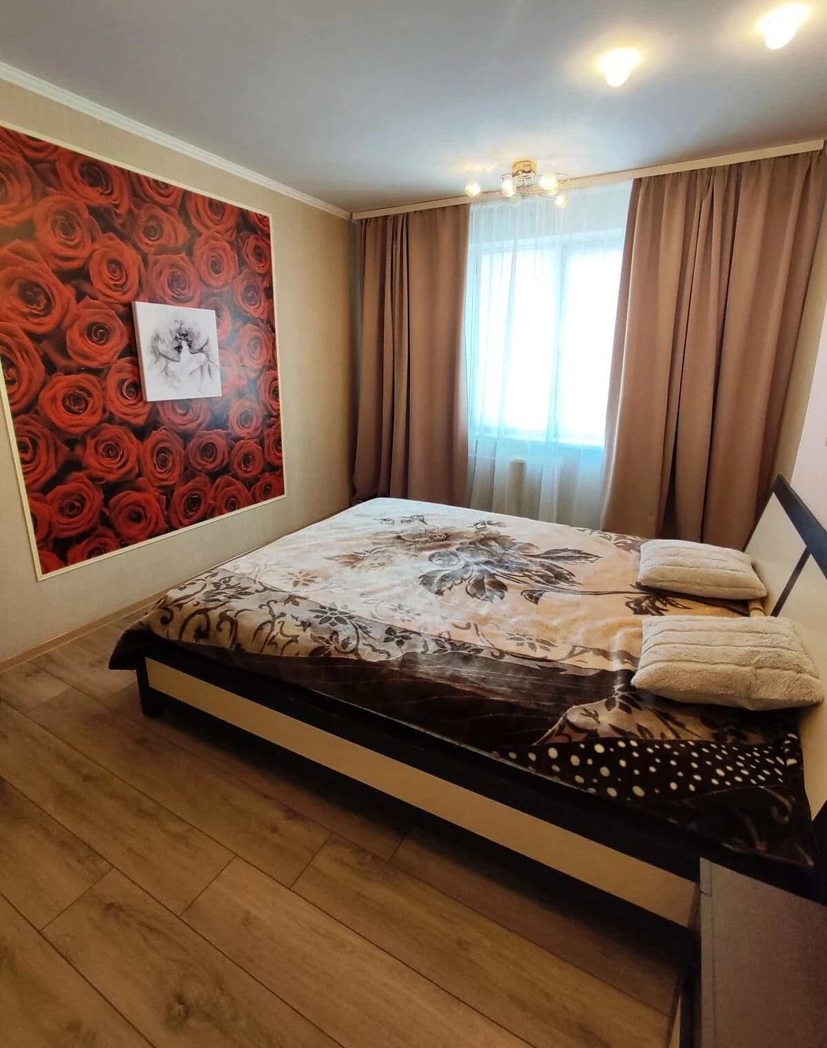 2-кімнатна квартира, Комунарський: євроремонт, бойлер - фото 1
