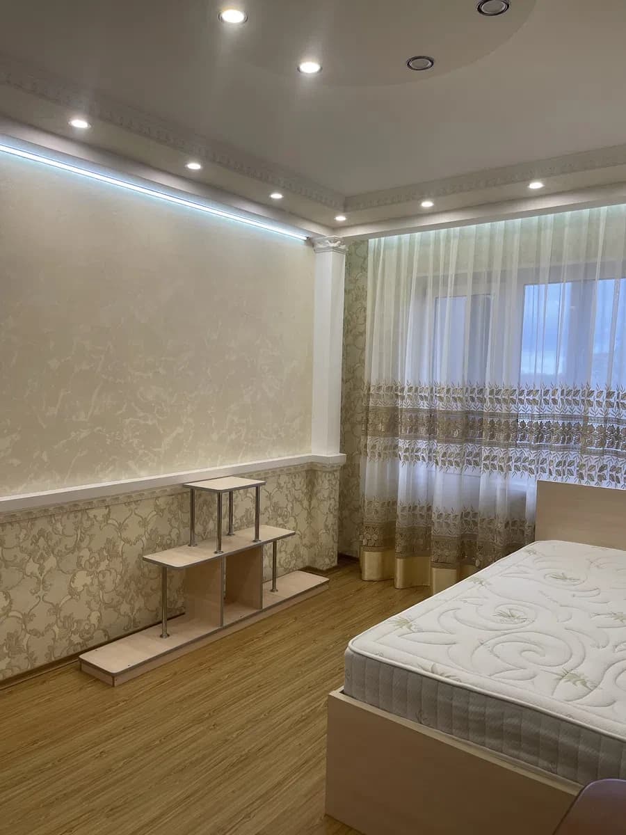 1-кімнатна квартира, Біла Церква: меблі та техніка, гаряча вода - фото 2