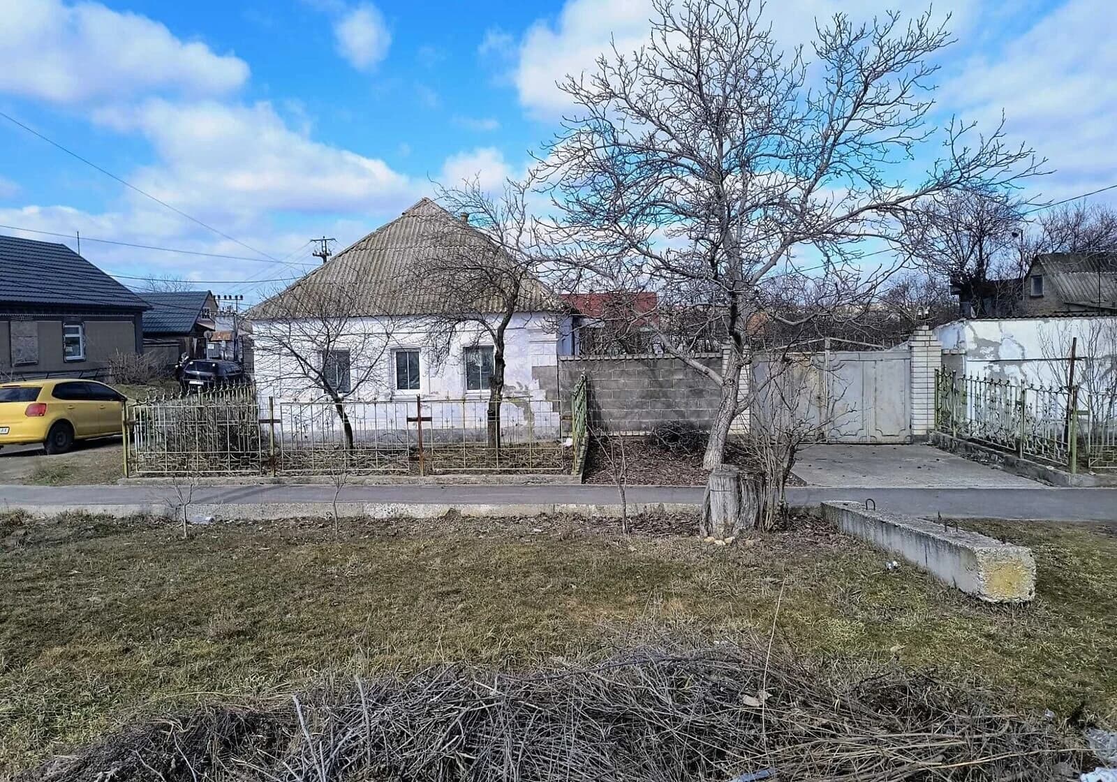 Дача на вулиці Торговій: літня кухня, цегляні стіни