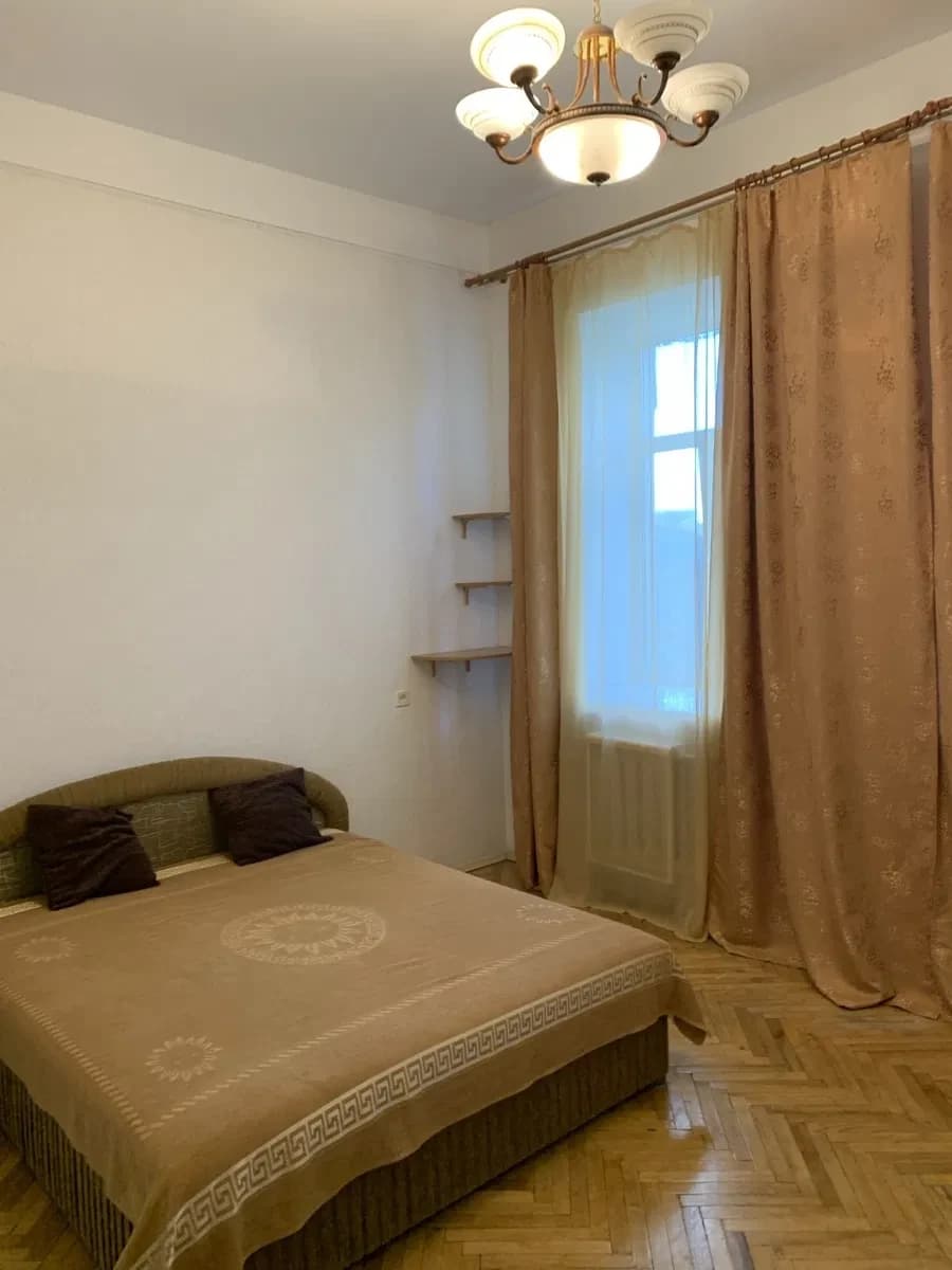 2-кімнатна квартира, Подільський: бомбосховище, метро за 5 хв - фото 1