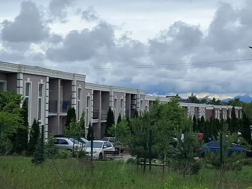 Таунхаус у ЖК Айленд: паркування на дві машини, вихід на подвір'я - фото 5