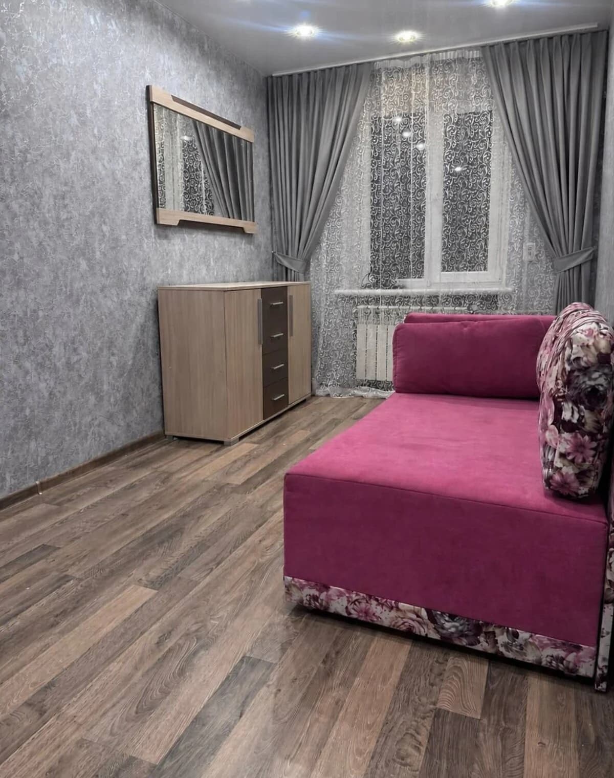 2-кімнатна квартира, Центр: кухня-студія, торг - фото 1