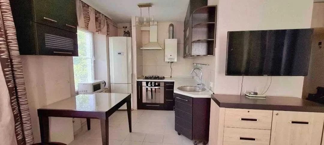 1-кімнатна квартира, Солом'янський: 15 хв до метро Вокзальна