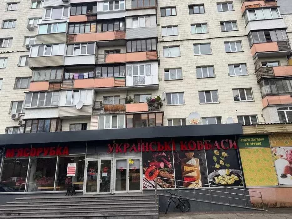 2-кімнатна квартира, Голосіївський: вид на Голосіївський парк, біля метро - фото 1
