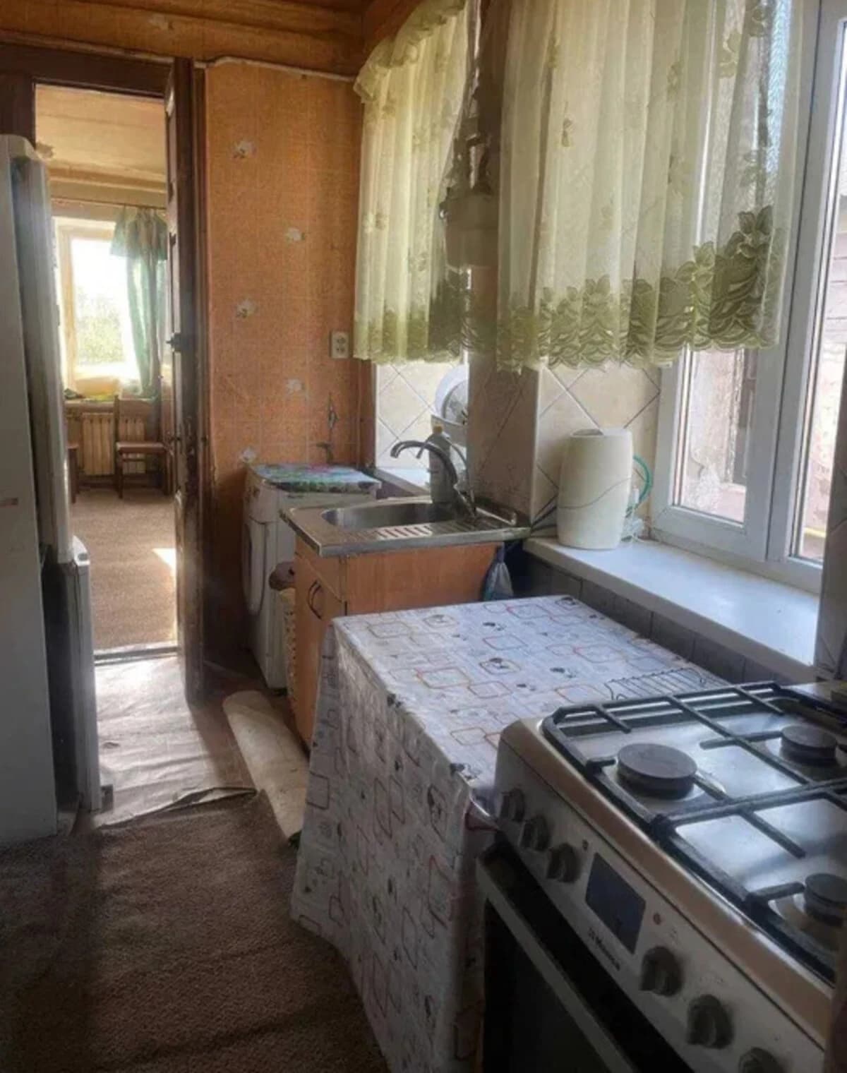 4-кімнатна квартира, пров. Столярний: сталінка, газове опалення