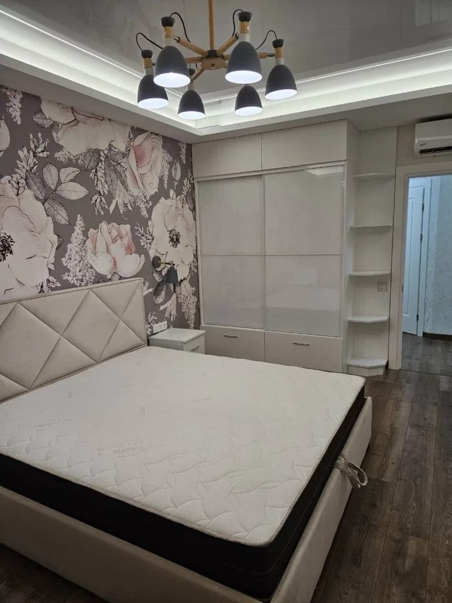 2-кімнатна квартира, Пересипський: перша здача, генератори, укриття