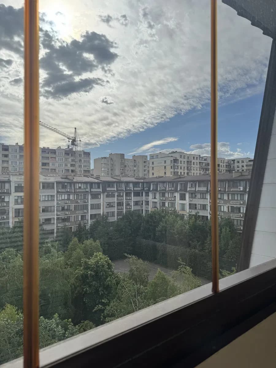4-кімнатна квартира у ЖК Академ Городок: паркомісце, авторський ремонт - фото 3