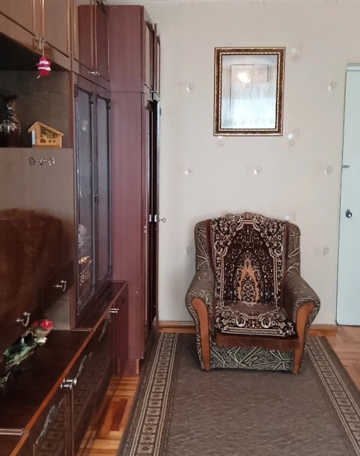 2-кімнатна квартира, Дніпровський: роздільні кімнати, балкон/лоджія, торг - фото 2
