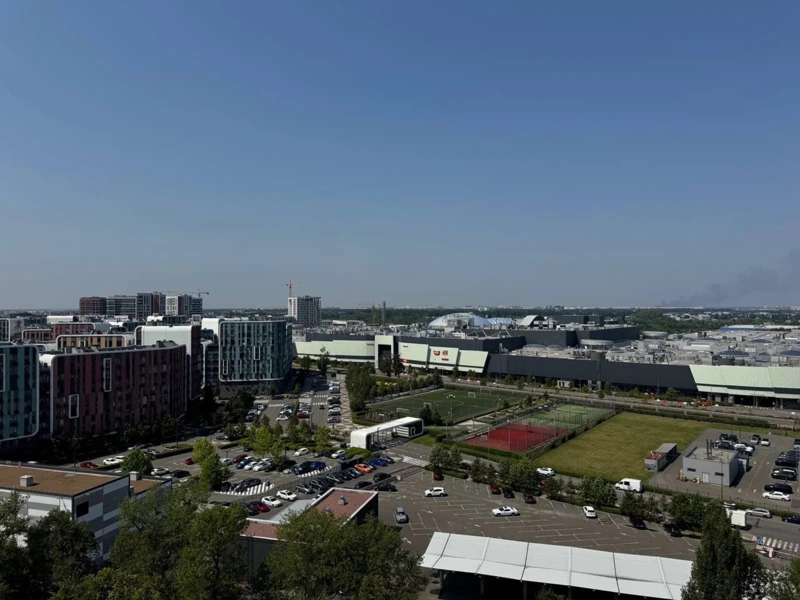 2-кімнатна квартира у ЖК Сенат: метро Теремки пішки, підземний паркінг - фото 4