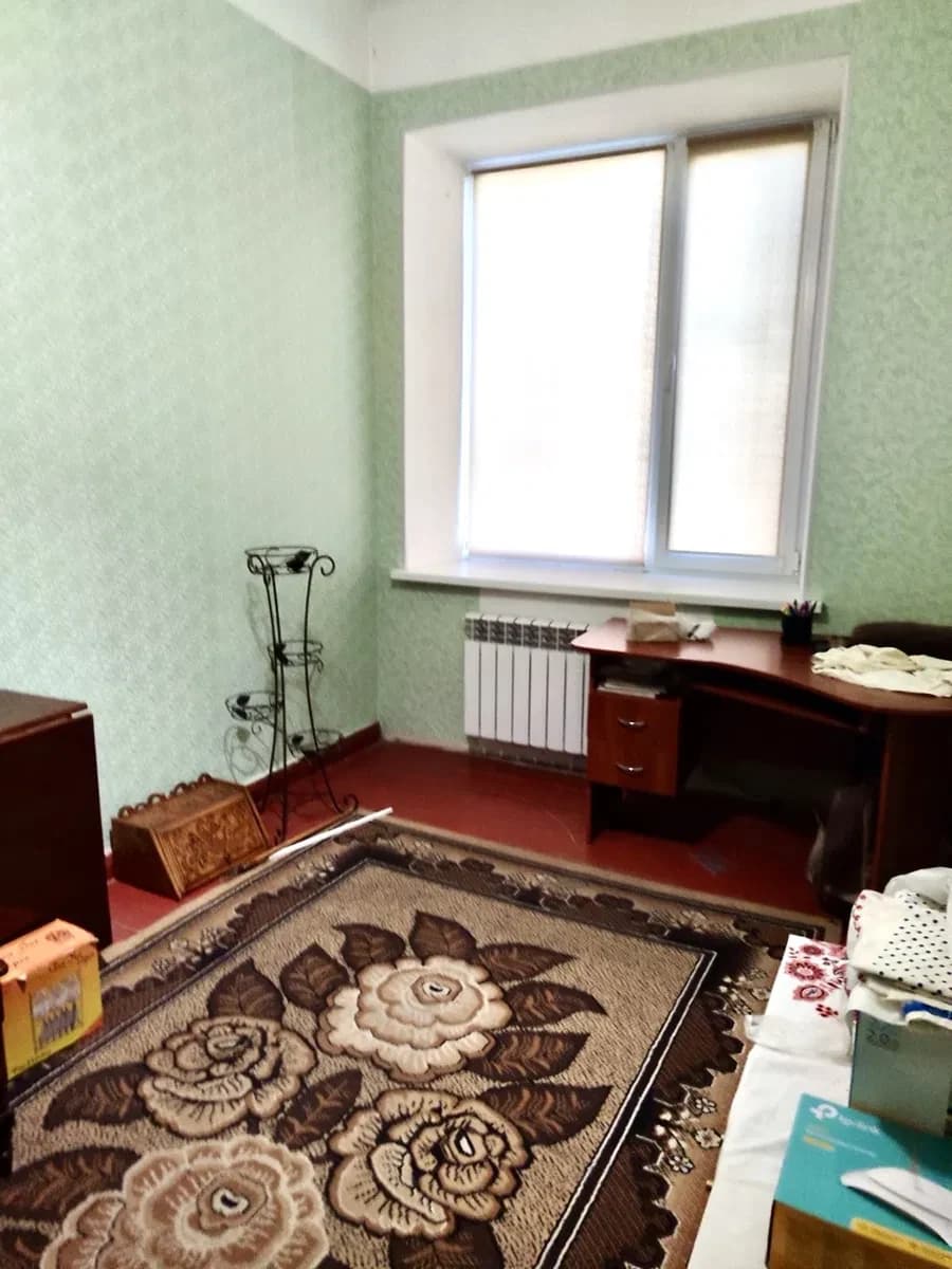 2-кімнатна квартира, Слобідський: автономне опалення, цегляний будинок - фото 1