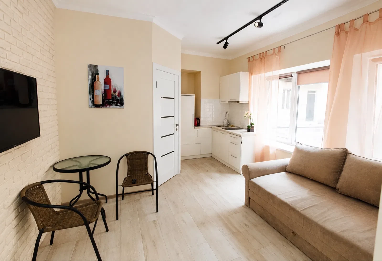 1-кімнатна квартира, Приморський: 400 м до Дерибасівської, теплі підлоги - фото 1