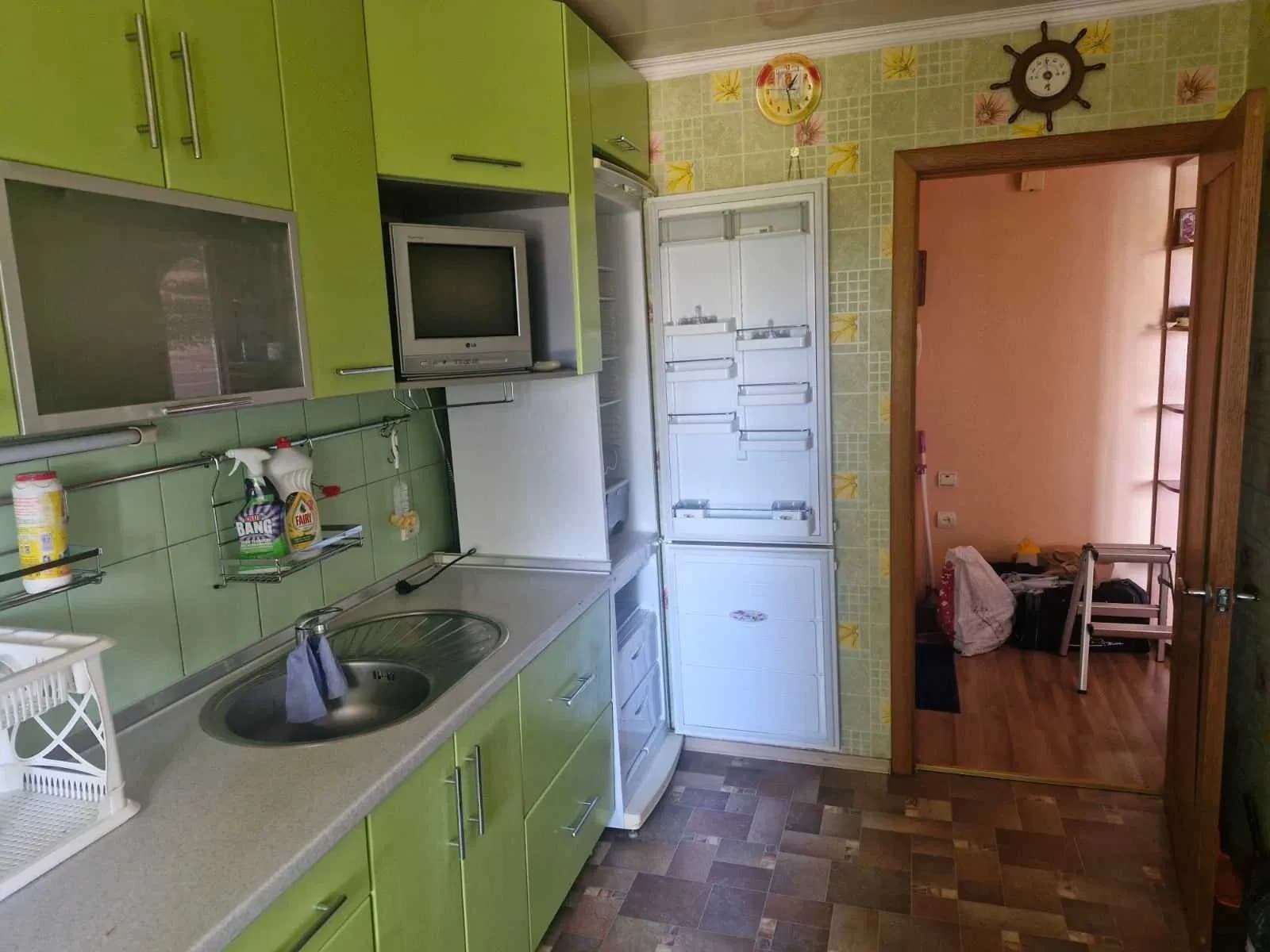 3-кімнатна квартира, Суми: 2 балкони, окрема кухня, косметичний ремонт - фото 5