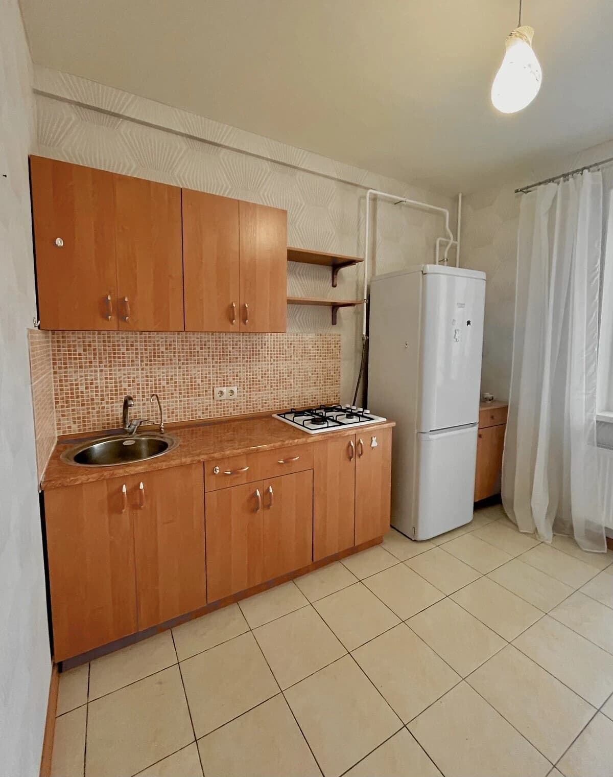 1-кімнатна квартира, Авангард: ліфт, опалення й вода без світла - фото 4