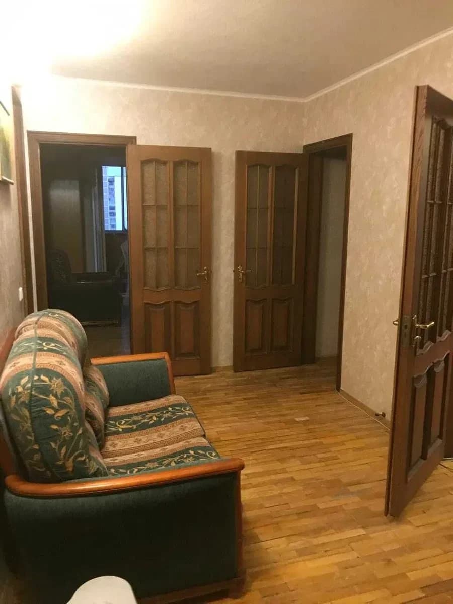 3-кімнатна квартира, Дарницький: два засклені балкони, консьєрж - фото 4
