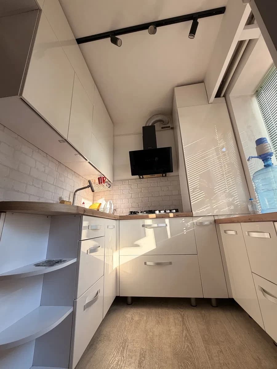 3-кімнатна квартира, Саксаганський: нова кухня, непрохідні кімнати - фото 1