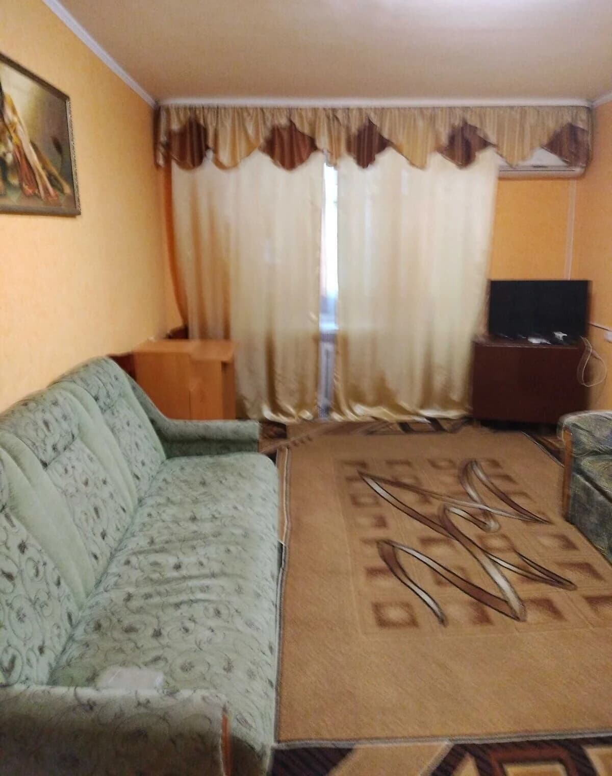1-кімнатна квартира, Бахмач: євроремонт, цегляні стіни