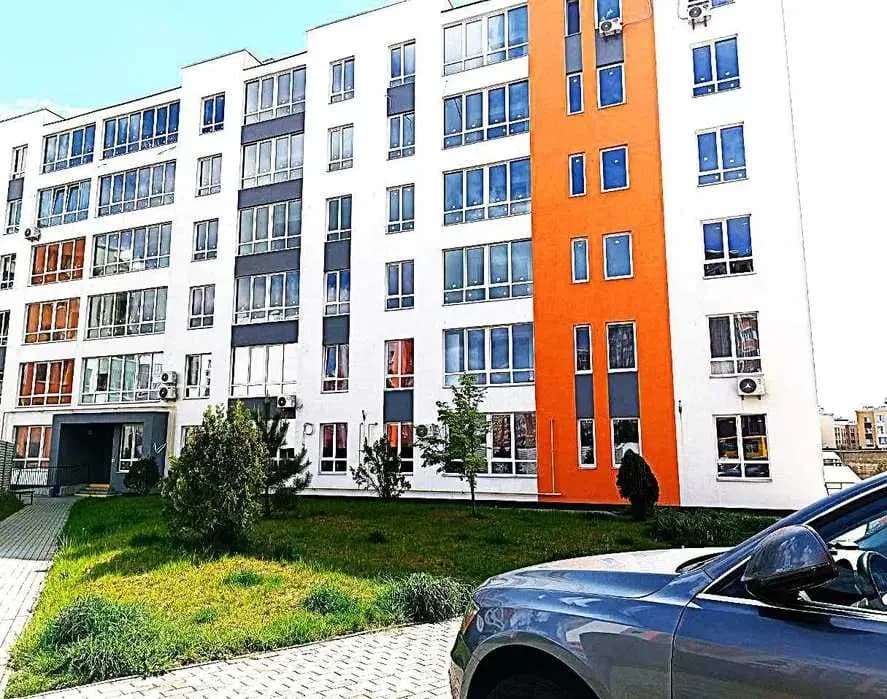 1-кімнатна квартира у ЖК Європейка: панорамне вікно, охорона - фото 2