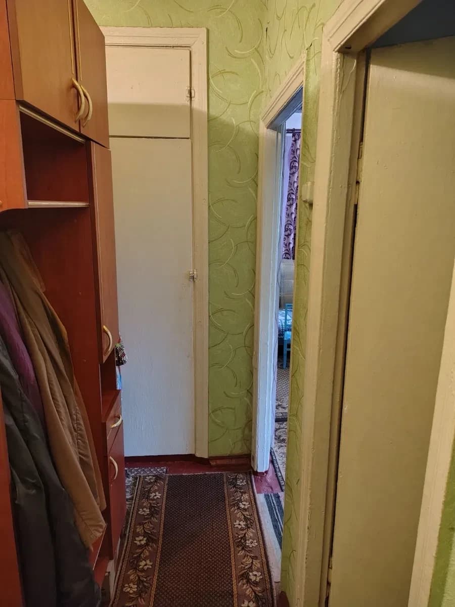 1-кімнатна квартира, Червона: косметичний ремонт, засклений балкон - фото 4