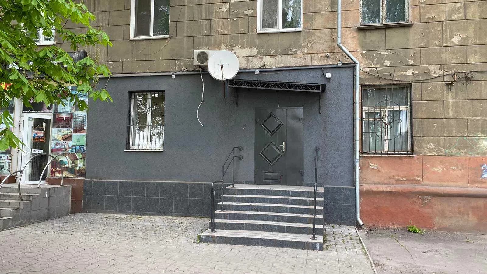 Приміщення, Покровський: фасадне, червона лінія, паркування - фото 2