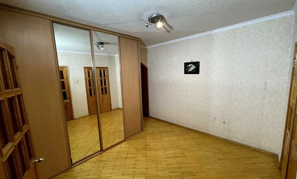 3-кімнатна квартира, Дарницький: метро Осокорки 5 хв, ТЦ River Mall - фото 2