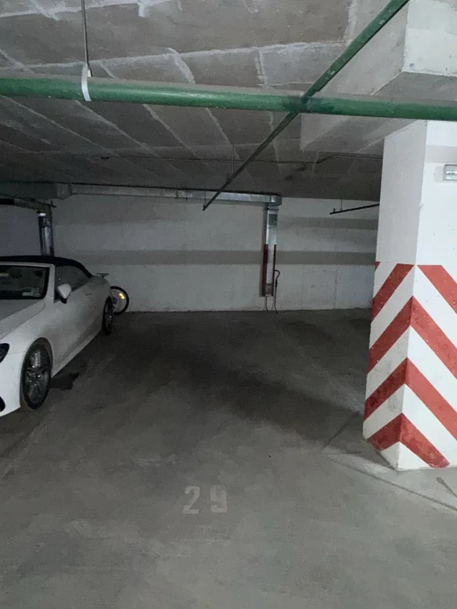 Паркомісце у ЖК «Сонячна Брама»: зручний заїзд, бетонна підлога - фото 4
