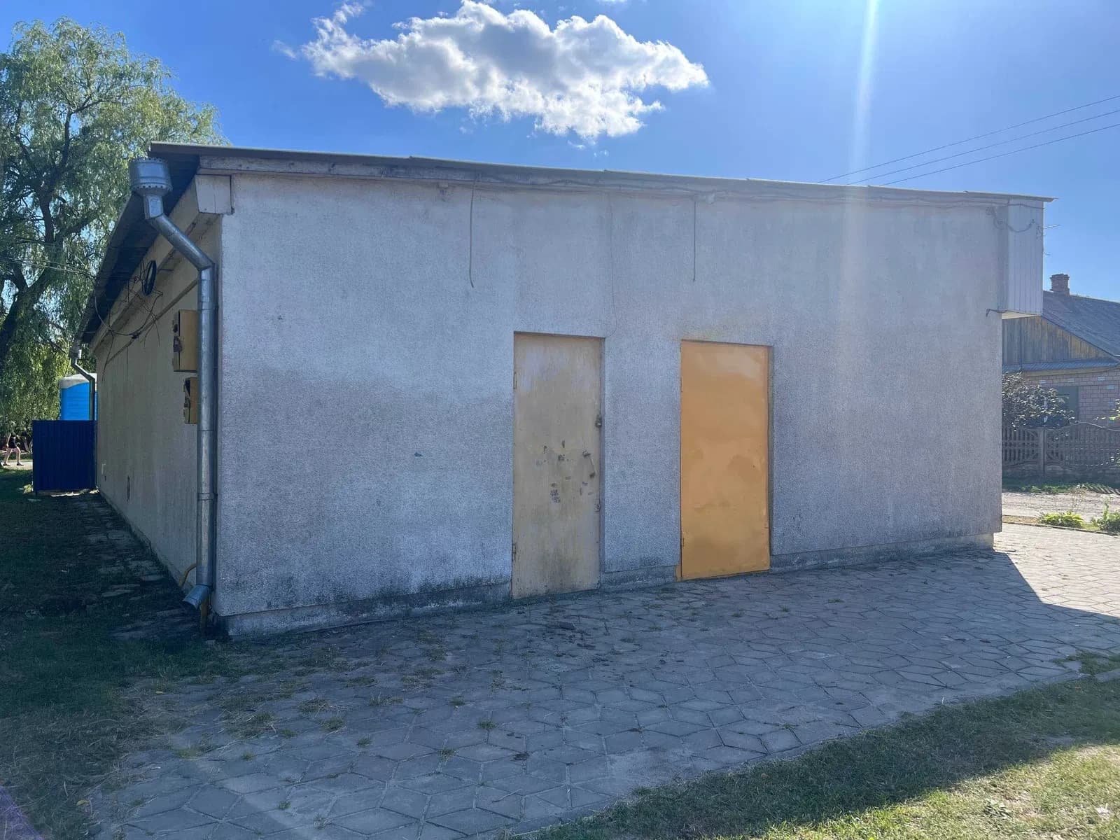 Приміщення, Любешів: власний дворик, основний зал 74 м² - фото 4