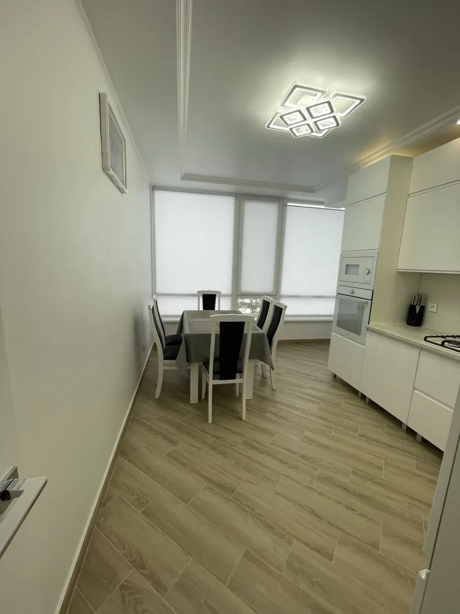 2-кімнатна квартира, Чернівці: новобудова, паркомісце - фото 3