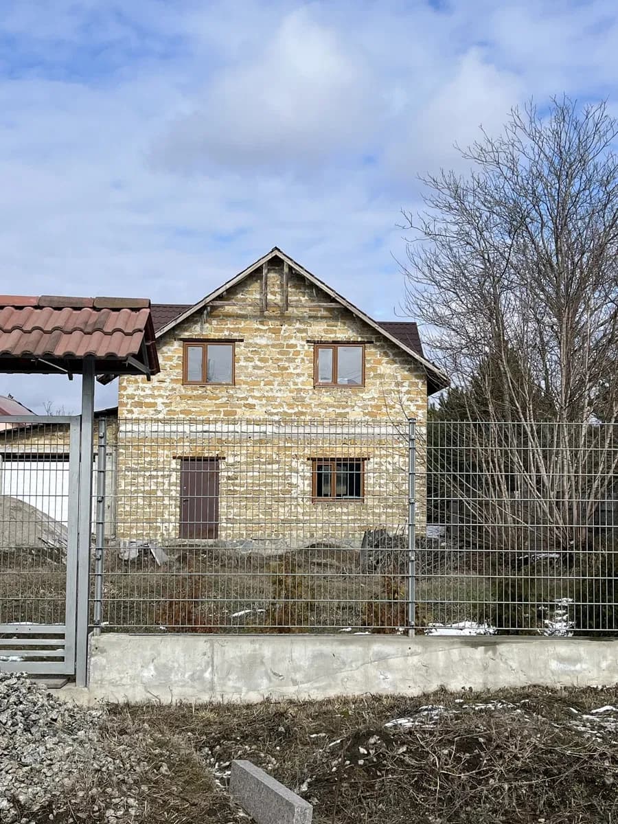 Будинок, Фортечний: під чистову обробку, гараж і сад - фото 3