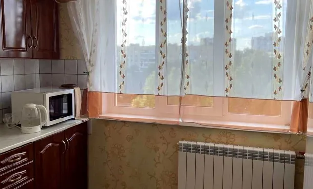3-кімнатна квартира, Голосіївський: метро Теремки за хвилину