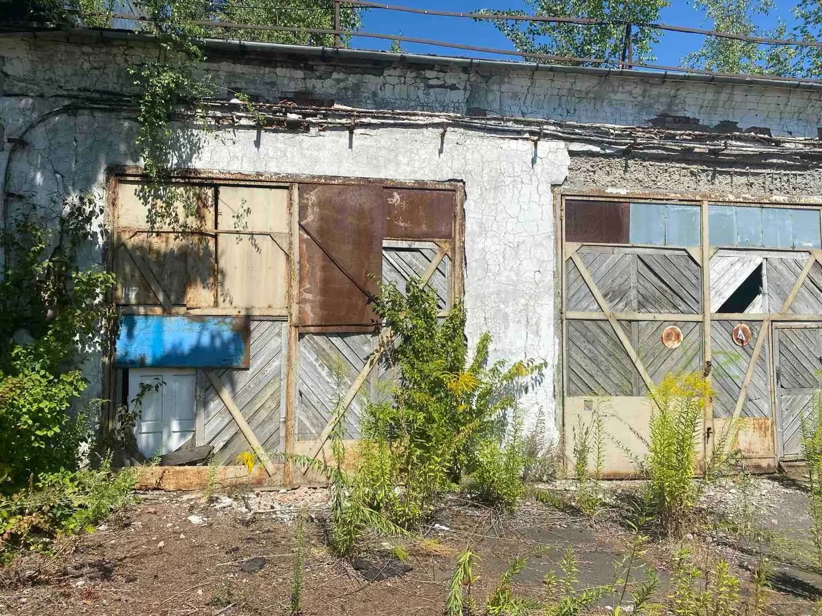Приміщення, Чернівці: усі комунікації, гаражні бокси - фото 3