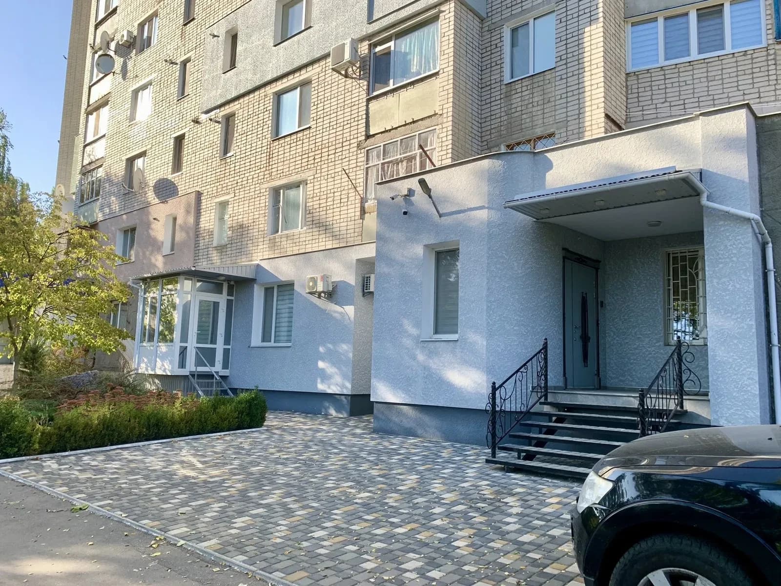 Офіс, Світловодськ: фасадне, категорія A, перший поверх